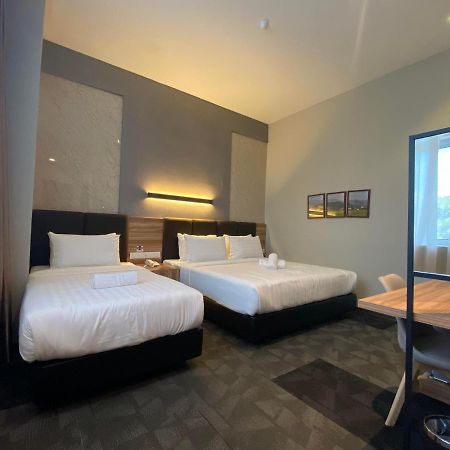 Prestigo Hotel - Johor Bharu Johor Bahru Buitenkant foto