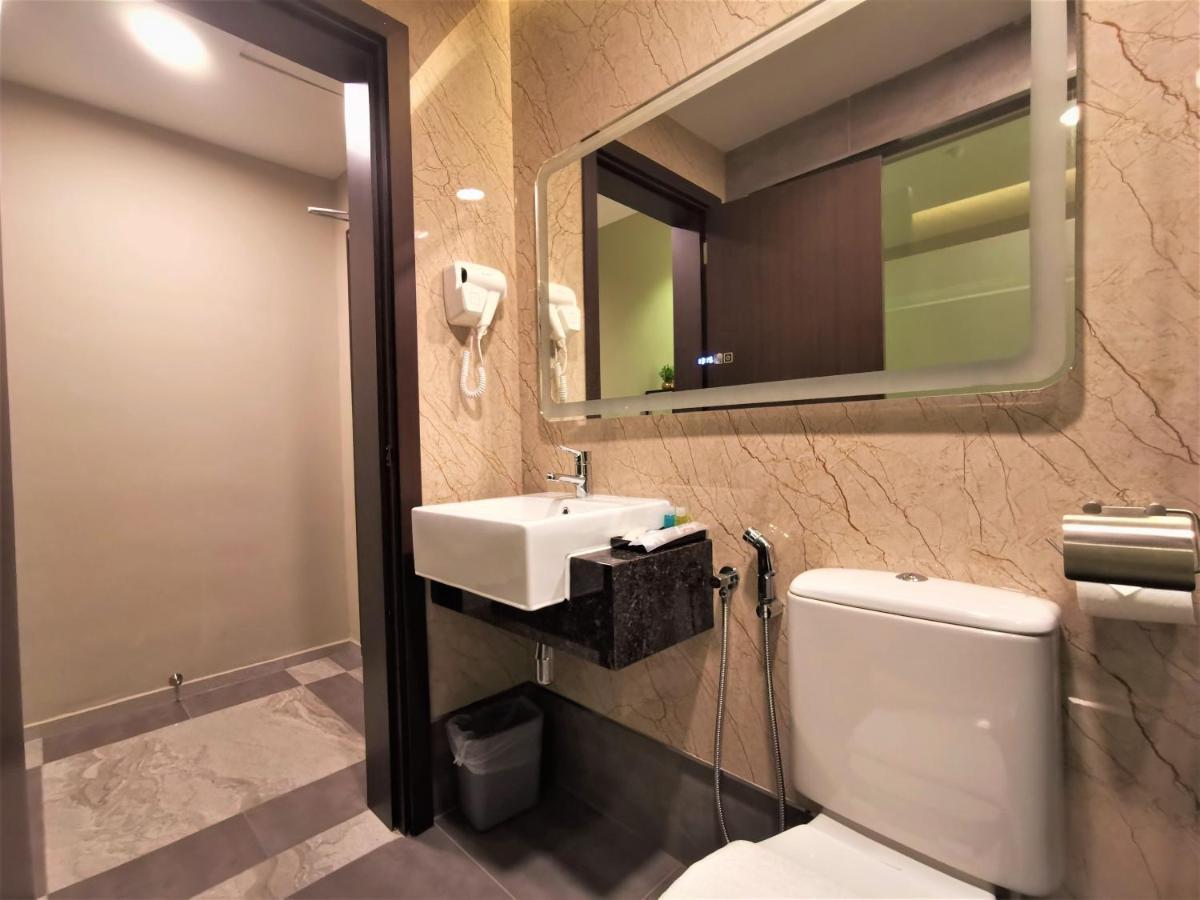 Prestigo Hotel - Johor Bharu Johor Bahru Buitenkant foto
